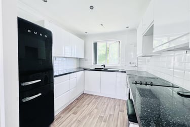 1 bed house, Farnborough Road, Clifton, Nottingham, NG119DG - Image 4